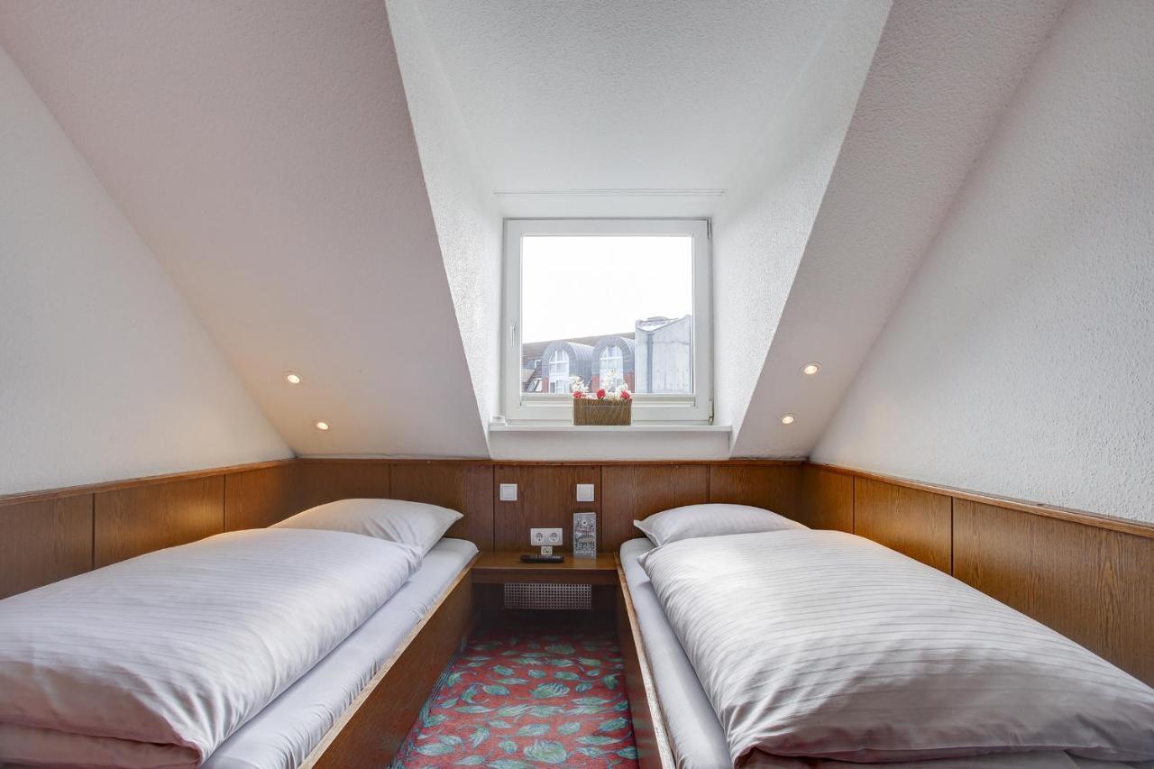 Ina Hotel Consul Киль Экстерьер фото
